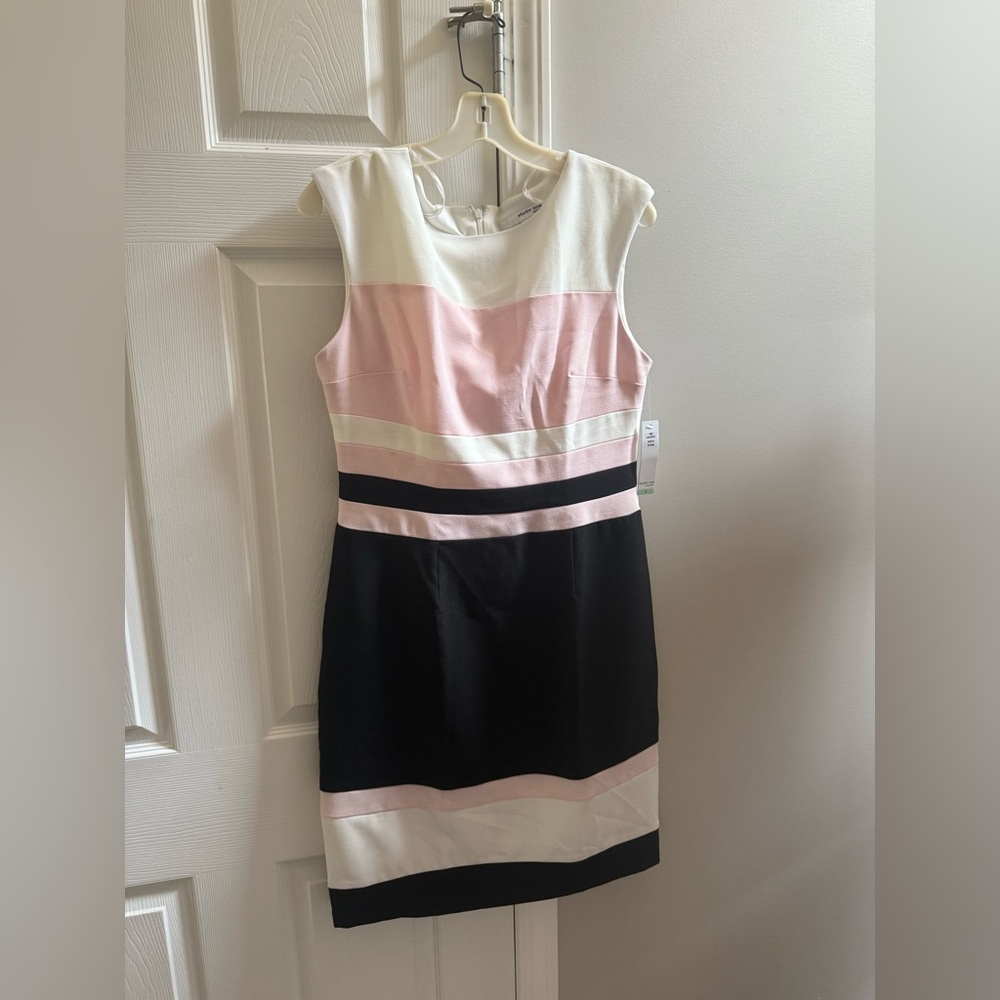 Studio One White and Cream Sheath Dress Sleeveless Crew Neck Mini